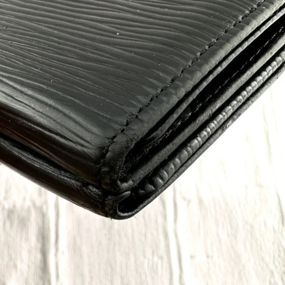 AUTHENTIC Louis Vuitton Marco Wallet. Black.